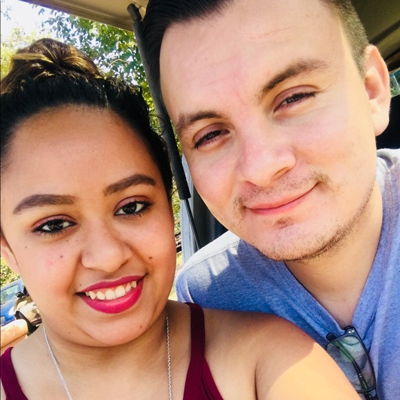 Meet your Posher, Eunice - Picture 1 of 1